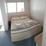 Tomas Jendral Apartament *